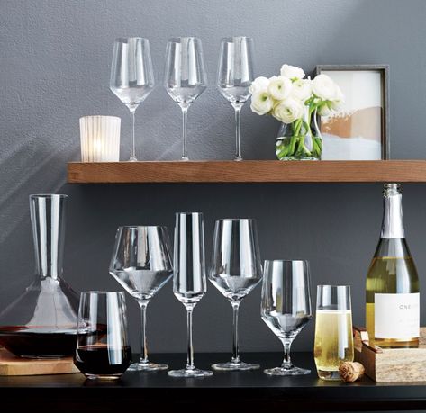 Types Of Wine Glasses, Large Wine Glass, Wine Carafe, Schott Zwiesel, Wine Coolers, White Wine Glasses, Red Wine Glasses, Wine Bottle Decor, Stemless Wine Glasses