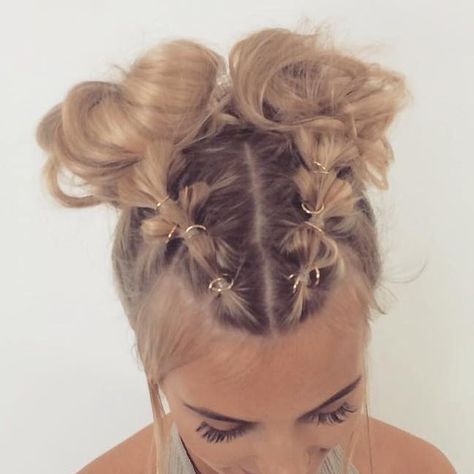 Bubble Bun Hairstyle, Fancy Space Buns, Bubble Braid Space Buns, Bubble Braid Bun, Bubble Braids Short Hair, Braided Bun Styles, Hair Color Placement, Bubble Hair, Shoulder Length Layered Hair