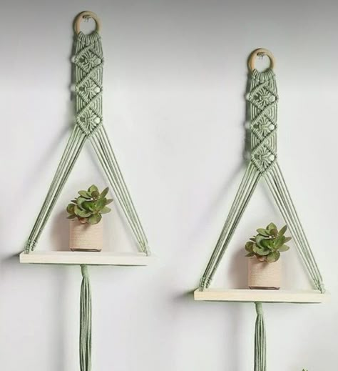 Macrame Hanging Shelf, Beautiful Bedroom Designs, Macrame Shelf, Indoor Plant Wall, Crochet Placemat Patterns, Macrame Home Decor, Hanging Plant Wall, Wall Hanging Shelves, Hanging Craft