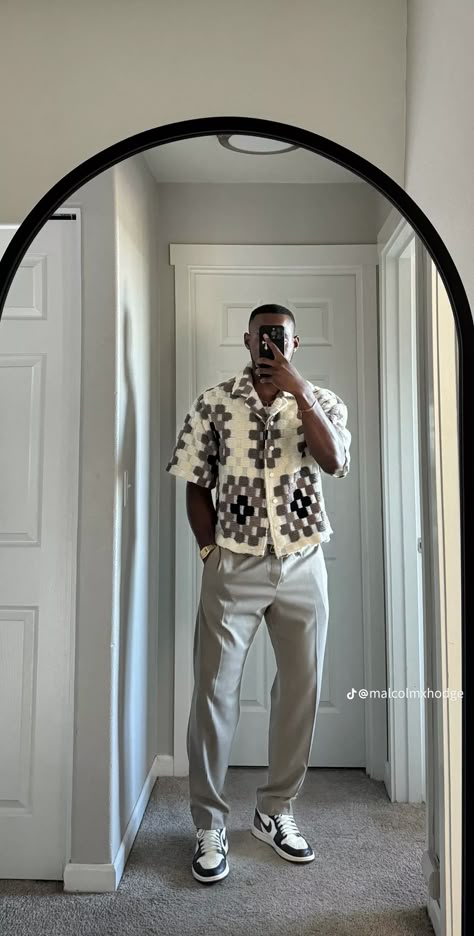 Night At The Club Outfit, Brent Faiyaz Inspired Outfits, Celebrity Wedding Suits, Thanksgiving Streetwear Outfit, Birthday Fits For Guys, Mens Spring Streetwear, Grown Man Aesthetic, Brunch Outfit Ideas Men, Outfits With Dr Martens Loafers