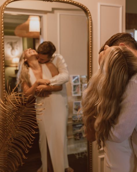 Mirror mirror on the wall 🪞 ✨ Paget & Tim ♥️ #bermuda #bermudaengagementphotographer #engagedaf #engagementphotos #cambridgebeaches #weddingphotographer #couplesphotographer Wedding Mirror Picture, Wedding Mirror Photography, Mirror Couple Pictures, Bride Lipstick, Wedding Bathroom, Wedding Mirror, Cute Engagement Photos, Wedding Couple Poses Photography, Wedding Picture Poses