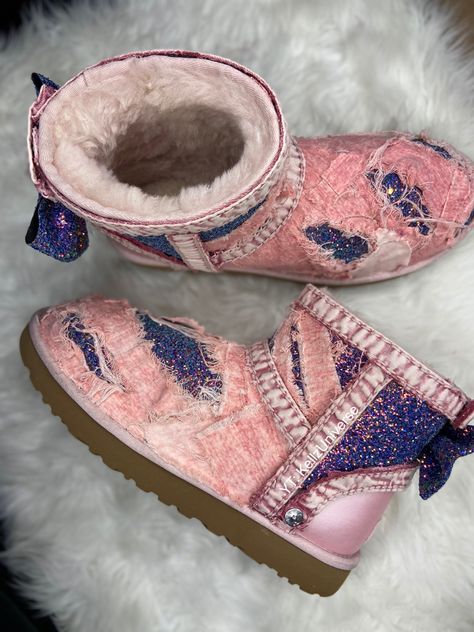 Custom Uggs Diy, Custom Boots Diy, Ugg Upcycle, Custom Ugg Boots, Diy Ugg Boots Makeover, Jean Uggs Diy, Uggs With Pink Ribbon, Custom Uggs, Bedazzled Ugg Boots