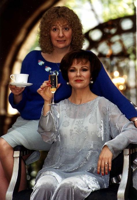 Victoria Wood and Julie Walters in Pat & Margaret Victoria Wood, Julie Walters, Classic Comedies, British Comedy, Vintage Tv, Comedy Tv, Movie Stars, Celebrity News, Photo Printing