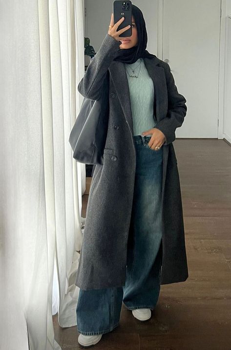 Ig: belinay.uyar Fall Outfits Modest, Modest Fashion Fall, Modest Fall Outfits, Outfit Ideas 2023, Modest Winter Outfits, Estilo Hijab, Winter Coat Outfits, Outfit Inso, Outfit 2023