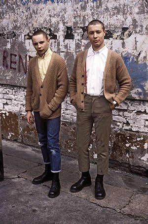 50 Years of British Style: Skinheads in Shoreditch, London, 1979 Skinhead Fashion, Rude Girl, Paul Weller, Teddy Boys, Rude Boy, Youth Culture, Mod Fashion, Mode Inspo, Spice Girls