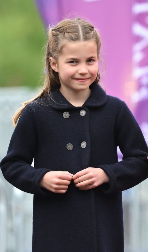 Düşes Kate, Prince William Family, Princesa Charlotte, Prins William, Princess Katherine, Elisabeth Ii, British Royal Families, Platinum Jubilee, Wales Family