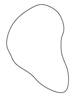 Elephant ear pattern. Use the printable outline for crafts, creating stencils, scrapbooking, and more. Free PDF template to download and print at http://patternuniverse.com/download/elephant-ear-pattern/ Elephant Ear Drawing, Ear Template, Zoo Lessons, Elephant Outfit, Fair Week, Printable Outline, Head Template, Elephant Template, Coloring Crafts