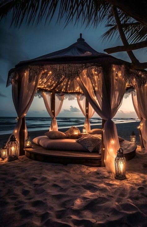 Natural Bedroom Decor, Beach Romance, Dream Dates, Natural Bedroom, Most Romantic Places, Romantic Places, Nature Tattoos, Alam Yang Indah, Beautiful Places To Travel