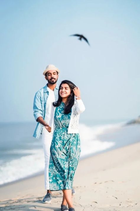 Western Outfits For Pre Wedding Shoot, Jumpsuit Couple Photoshoot, Pre Wedding Western Outfits, Pre Wedding Poses Western Dress, Save The Date Outfit Ideas Kerala, Indian Prewedding Photoshoot, Beach Save The Date Photos, Couple Beach Outfits, Outdoor Photoshoot Outfit Ideas