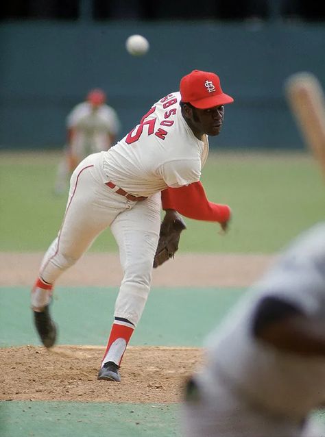 Bob Gibson Classic SI Photos - Sports Illustrated Grapefruit Sorbet, Baseball Throw, Baseball Aesthetic, Bob Cousy, Bob Gibson, Sports Pics, Baseball Pitcher, Baseball Pitching, Photos Quotes