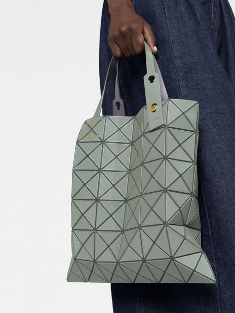 Discover great products at the best prices at Dealmoon. Bao Bao Issey Miyake Lucent geometric-pattern tote bag. Price:$567.20 at FARFETCH Issey Miyake Bao Bao, Handbag Sale, Bao Bao Issey Miyake, Minimal Street Style, Bao Bao, Desk Set, Tote Bag Pattern, Women's Handbags, Issey Miyake