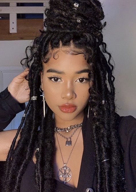 Faux Locs Hairstyles, Cute Box Braids Hairstyles, Pretty Braided Hairstyles, African Braids Hairstyles, Locs Hairstyles, Baddie Hairstyles, Box Braids Hairstyles, American Beauty, Braids For Black Hair