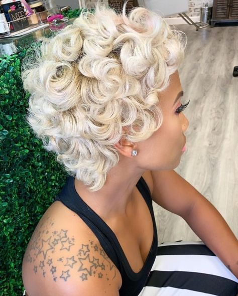 Short Hair For Natural Hair, Blonde Short Hairstyles Black Women, Short Pixie Haircuts Blonde, Blonde Curly Pixie, Pixie Bangs, Lola Monroe, Birthday Goals, Cut Life, Short Sassy Hair