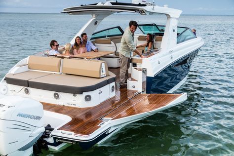 Sea Ray - SLX 400 Outboard Sea Ray Slx 400, Lake Toys, Boats Yachts, Boats Fishing, Sea Ray Boat, Family Boats, Yamaha Boats, Big Toys, Small Yachts