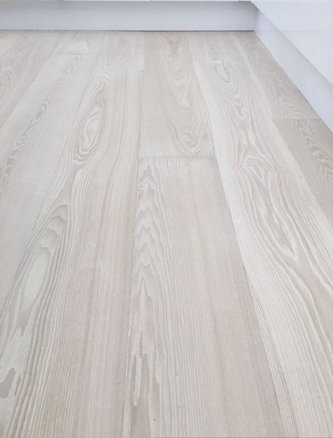 White Ash Flooring, Ash Wood Flooring, Cabin Kit Homes, Small Log Cabin Kits, Small Log Homes, Ash Flooring, Grey Vinyl Flooring, Pine Wood Flooring, Vinyl Flooring Kitchen