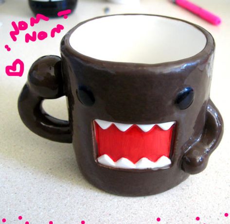 Domo Kun Pfp, Domo Kun, Cool Mug, Clay Mugs, Pottery Crafts, Ceramics Pottery Art, Clay Art Projects, Ceramics Projects, Ceramics Ideas Pottery