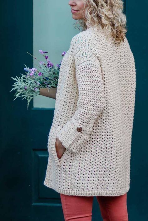 d961e9f236177d65d21100592edb0769desc40940931ri Cal Crochet, Make And Do Crew, Crochet Cardigan Pattern Free, Gilet Crochet, Spring Cardigans, Gilet Long, Crochet Coat, Crochet Jacket, Crochet Cardigan Pattern