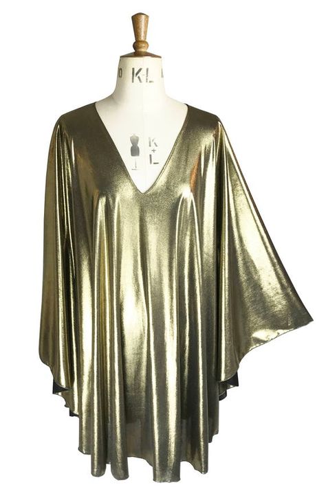 Bat Wing Dress, Disco Dresses, Studio 54 Fashion, 1970s Glam, Wing Dress, Disco Queen, 70's Disco, Wings Dress, Bianca Jagger