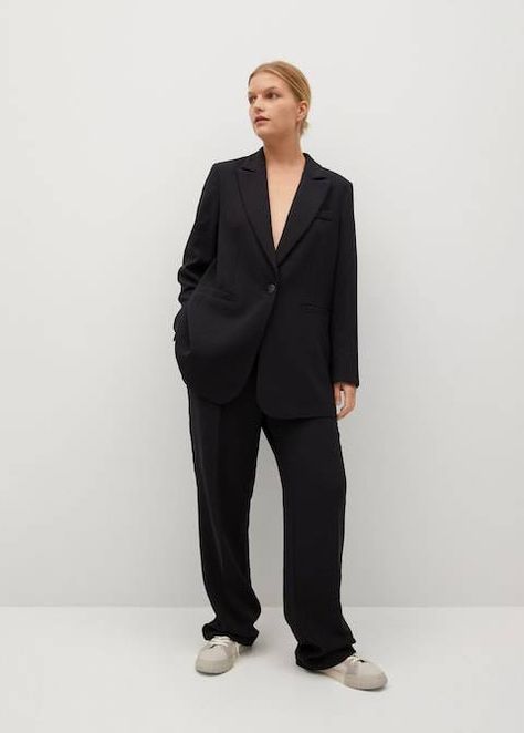 Fran Lebowitz Has Mastered the Ultimate Anti-Trend Wardrobe | Who What Wear UK Black Suite, Peak Lapel Suit, Blazer Suit Women, Violeta By Mango, Classic Pants, Jean Trends, Peak Lapel, Garment Labels, Black Suit