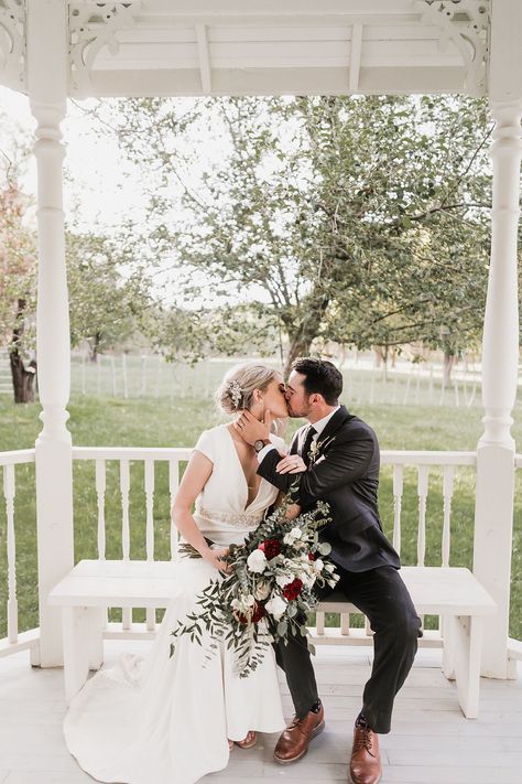 Ruidoso Wedding, Botanical Wedding Theme, Wedding Gazebo, Wedding Trivia, Southern New Mexico, Outdoor Wedding Ideas, Bridal Glam, Art Gallery Wedding, Wedding Backyard