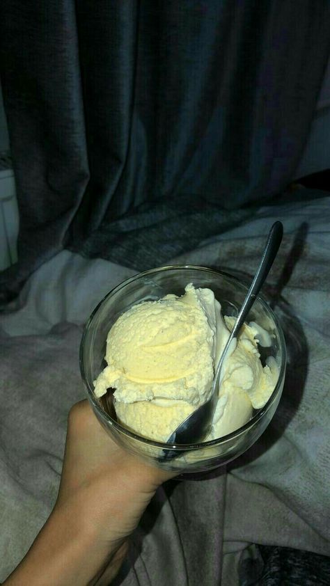 Tumblr, Essen, Snapchat Ice Cream, Ice Cream Snapchat, Ice Cream Story, Night Food, Food Drink Photography, Delicacy Food, Feel Happy