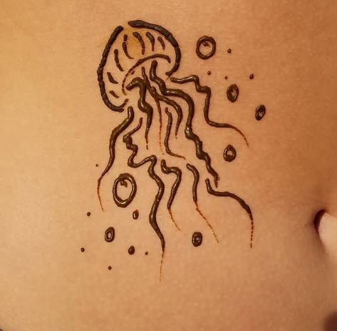 Hanna Tattoo, Summer Henna, Cool Henna, Small Henna Tattoos, Small Henna Designs, Henna Tattoo Ideas, Cute Henna Designs, Cute Henna Tattoos, Henna Style Tattoos