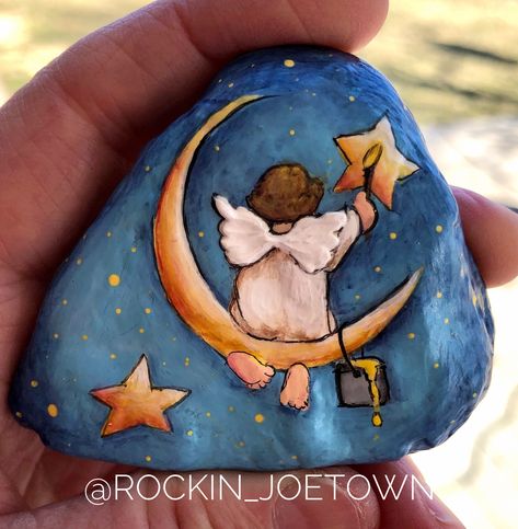 Christmas Scene Drawing, Painting Glass Jars, Painted Rock Animals, Stone Art Painting, Angel Artwork, Christmas Rock, Painted Rocks Craft, Angel Crafts, Rock Painting Ideas Easy