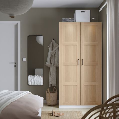 PAX / BERGSBO Wardrobe, white/white stained oak effect, 100x60x201 cm - IKEA Spain Ikea Pax Wardrobe White Stained Oak, Ikea Pax Wardrobe Wood, Ikea Freestanding Wardrobe, Pax Oak Wardrobe, Bergsbo Wardrobe, Scandinavian Wardrobe, Dressing Pax, Armoire Ikea, Armoire Pax