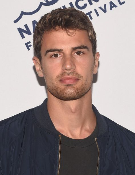 Pin for Later: 67 Celebrities Who Look Even Hotter Thanks to Their Scruff Theo James Divergent Theo James, Richest Actors, Theodore James, Hottest Male Celebrities, Celebrity News Gossip, Theo James, Famous Men, Divergent, Celebrity Art