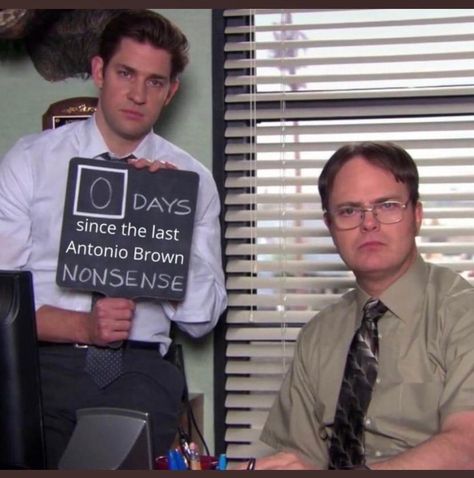 Happy Crying, The Office Jim, The Office Characters, The Office Dwight, The Office Show, Jim Halpert, Office Memes, Dwight Schrute, Character Quotes