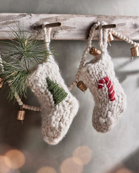 Christmas Decorating Ideas, Natal, Wool Stockings, Anthropologie Holiday, Picture Frame Ornaments, Stocking Designs, Crochet Christmas Stocking, Friend Ornament, Knit Stockings