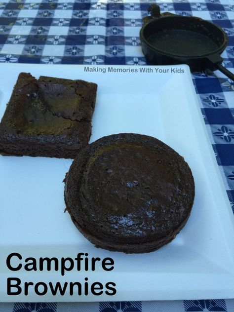 Camping Brownies, Campfire Brownies, Hobo Pies, Campfire Pies, Rv Meals, Campfire Foods, Hey Bear, Camping Cooker, Campfire Desserts