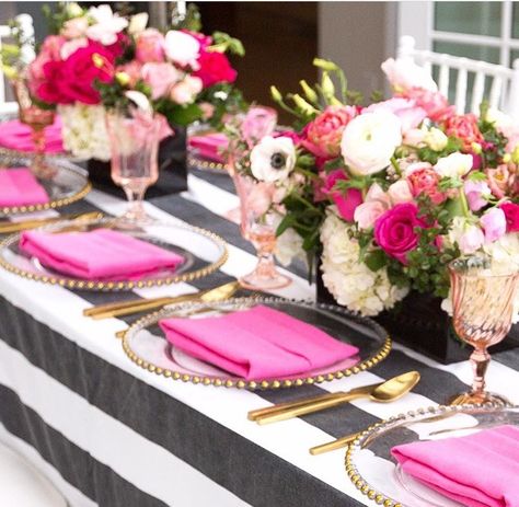 Bridal shower Kate Spade Birthday Party, Kate Spade Inspired Party, Wedding Runners, Kate Spade Theme, Bridal Shower Table Decorations, Kate Spade Party, Backyard Bridal Showers, Kate Spade Wedding, Kate Spade Bridal Shower