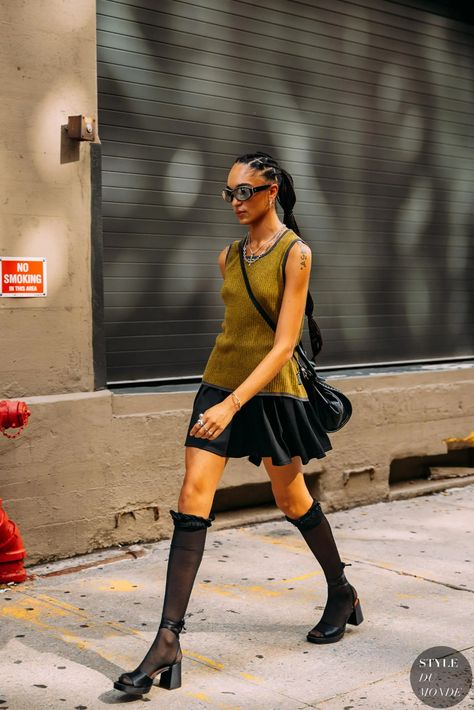 Indira Scott, Paris Fashion Week Street Style Summer, 2023 Street Style, Scott Street, Street Style Nyc, Fashion Show Backstage, Reportage Photography, Nyc Street Style, Quoi Porter