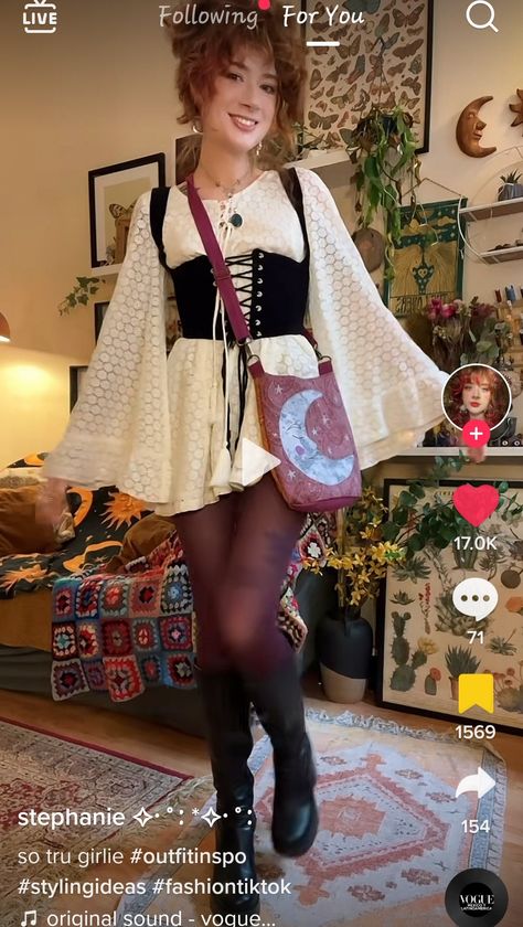 Hippy Witch Outfits, Whimsical Casual Outfit, Whimsicalgoth Outfits, Whismgothic Outfits, Hippie Witch Outfits, Whimsigothic Outfits, Whimsigoth Fashion, Hozier Concert, Fair Outfits