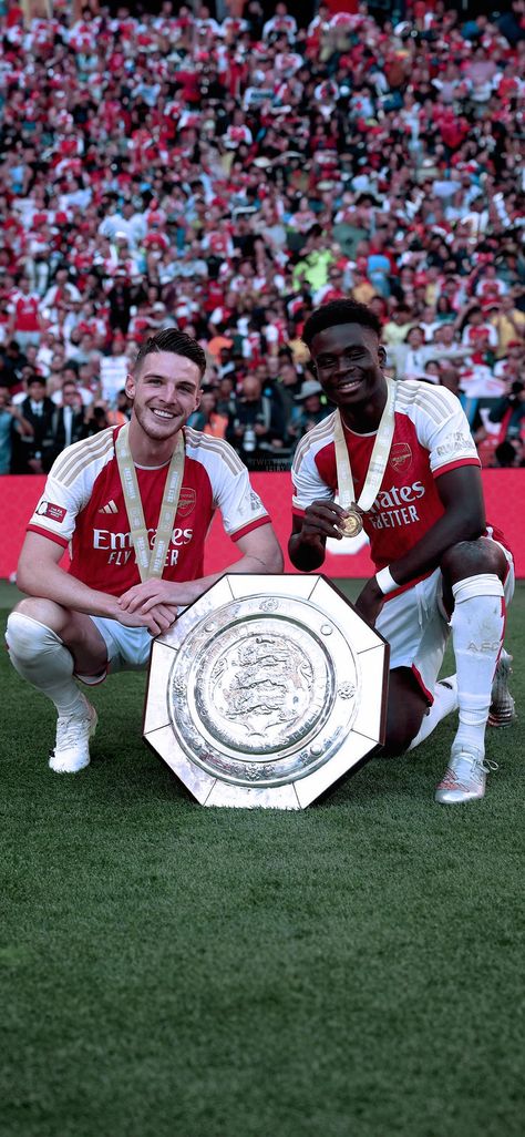 Arsenal Fc Players, Arsenal Pictures, Arsenal Photo, Arsenal Stadium, Arsenal Football Shirt, Fa Community Shield, Arsenal Fc Wallpapers, Miroslav Klose, Arsenal Shirt