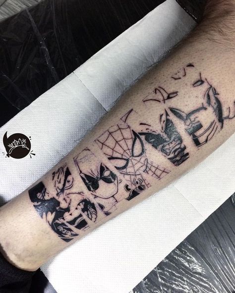 Marvel Tattoo Sleeve, Marvel Tattoo Ideas, Ironman Tattoo, Spiderman Wolverine, Deadpool Tattoo, Dc Tattoo, Deadpool Spiderman, Skulls Tattoo, Book Tattoos