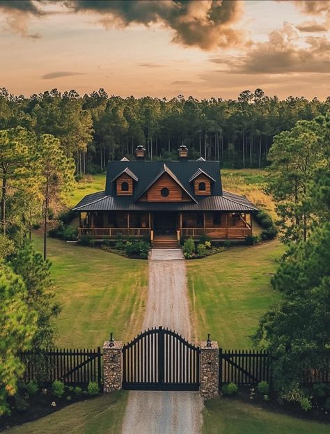 Ranch House With Horses, Mountain Farmhouse Plans, House On Acres Of Land, House With Acres, House On A Ranch, Western Houses Ranch Style, Barn House Exterior, Homestead Homes, Home On Land