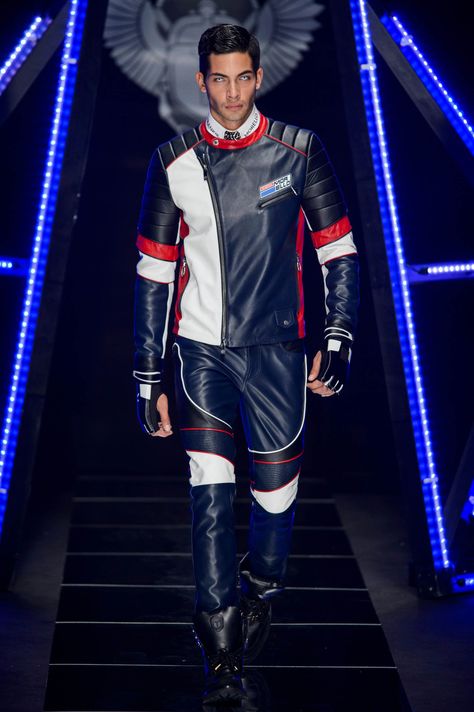 45 - The Cut Racer Outfit, Futuristic Outfits, Racer Jackets, Outfit Male, Cafe Racer Jacket, Super Hero Outfits, 2019 Runway, Men Fashion Show, Fashion Week Milan