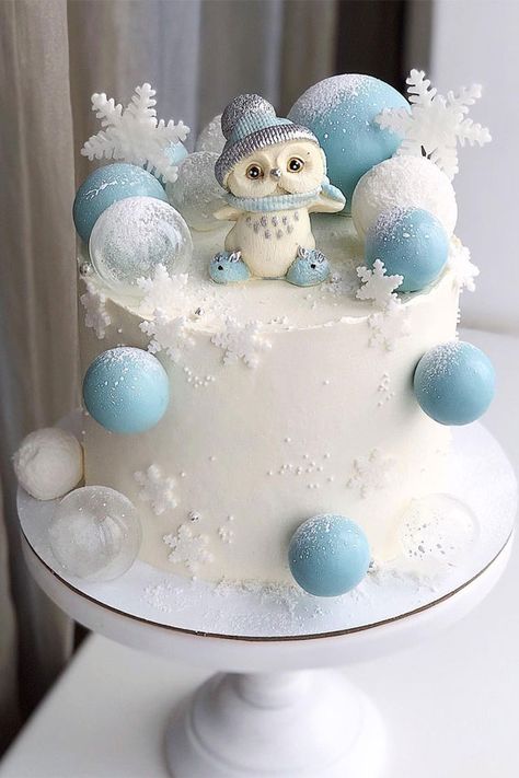 Winter Cake Ideas, Winter Cakes, Winter Wonderland Cake, Elaborate Cakes, Winter Party Themes, Winter Baby Shower Themes, Wedding Color Palettes, Christmas Cake Designs, New Year's Cake