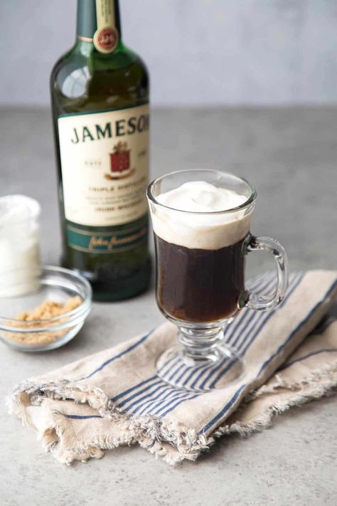 Classic Irish Coffee - The Little Epicurean Irish Coffee Photography, Ginger Ale Cocktail, Irish Cocktails, Publix Aprons Recipes, Irish Coffee Recipe, Cooking Friends, Clear Coffee Mugs, Famous Drinks, Brazilian Coffee