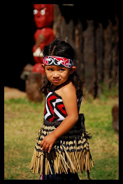 Cute little Maori girl - New Zealand big heart .... Girls Clothes, Headdress, Native American, New Zealand, For Free, Clothes