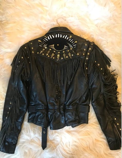 Ropa Upcycling, Types Of Jackets, Fringe Jacket, Patches Jacket, Vintage Leather Jacket, Leather Jacket Black, Leather Motorcycle Jacket, Jacket Design, Upcycled Vintage