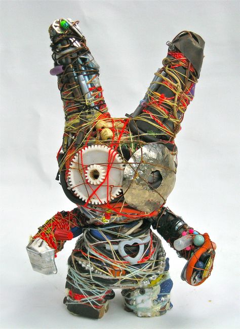 Found Objects Sculpture, Trash Sculpture, Bunny Sculpture, Recycle Sculpture, Object Sculpture, Sculpture Design, Recycled Art Projects, Flickr Com, Trash Art