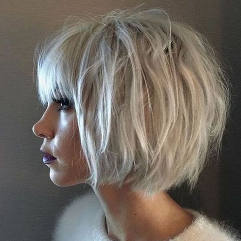 In love with this textured bob by @kyytang #regram #americansalon: Ash Blonde Short Hair, Short White Hair, Short Blonde Haircuts, Short Hair Styles For Round Faces, Penteado Cabelo Curto, Short Blonde, Short Hair With Bangs, Short Blonde Hair, Hairstyles For Round Faces