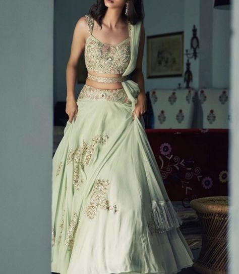 Indian Fits, Nikkah Dress, Lehnga Dress, Designer Bridal Lehenga, Green Lehenga, Traditional Indian Outfits, Indian Bridal Dress, Indian Gowns Dresses, Summer Dresses For Wedding Guest