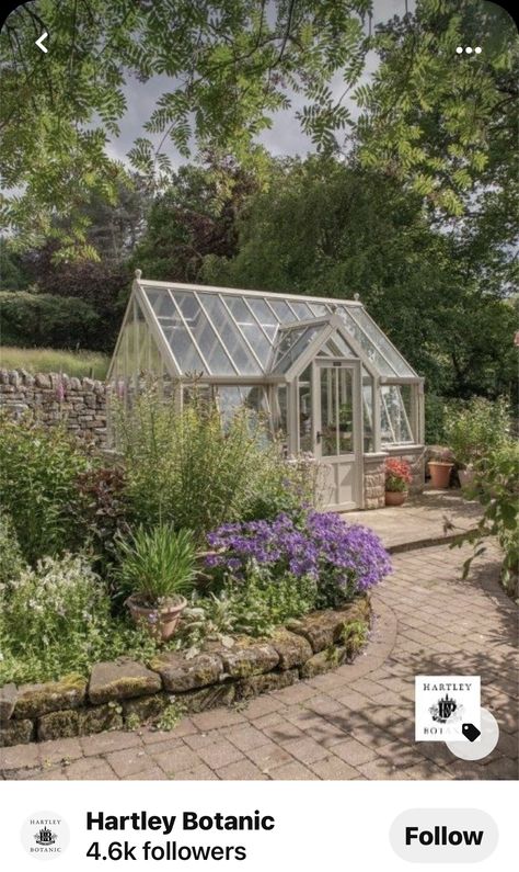 Glasshouse Garden Aesthetic, British Garden Flowers, English Back Garden, Victorian Garden Design, English Garden Greenhouse, English Cottage Greenhouse, English Kitchen Garden, British Cottage Garden, Victorian Style Greenhouse