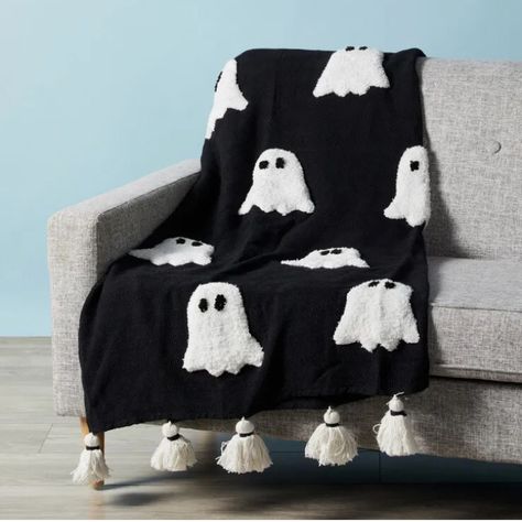 Rachel Zoe Halloween Black And White Ghost Blanket/ Throw With Sherpa Ghosts New With Tags From Viral Tiktok Trend 50 X 60 Hard To Find Comes With Hanger Make Me An Offer And Check Out My Other Listings! Ghost Blanket, Snowflake Blanket, Skull Blanket, Ghost Pillow, Oversized Throw Blanket, Holiday Blankets, Decorative Throws Blanket, Halloween Blanket, Faux Fur Throw Blanket