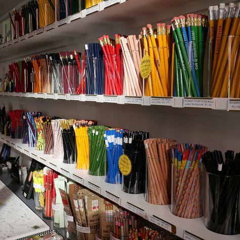 School Bag Organization, Stationery Store Design, Stationary Store, Stationary Shop, Changing Jobs, Stationery Store, Jet Pens, A Pencil, Craft Organization