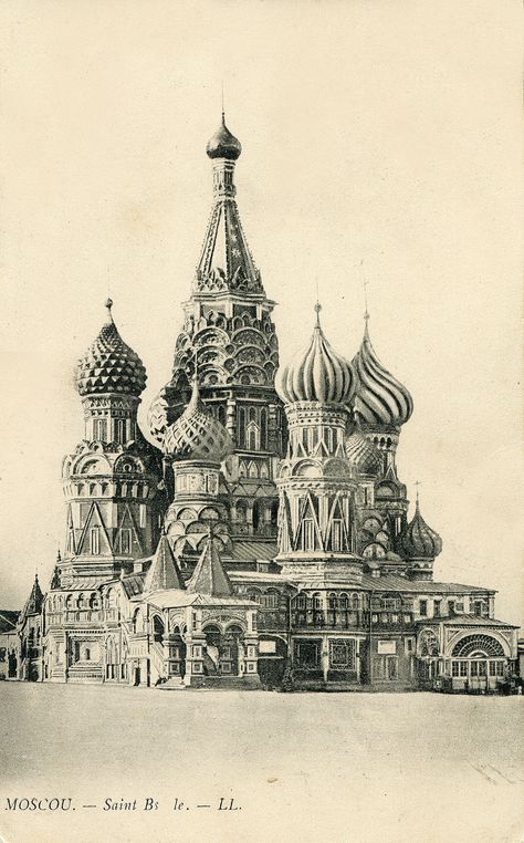 Cathedral Tattoo, Interior Design Sketchbook, St Basils Cathedral, Life Drawing Reference, Graphite Art, Russia News, A Level Art Sketchbook, St Basil's, Boho Art Drawings